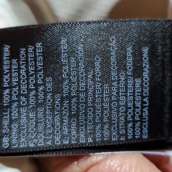 The North Face windbreaker. - Picture 7 of 10